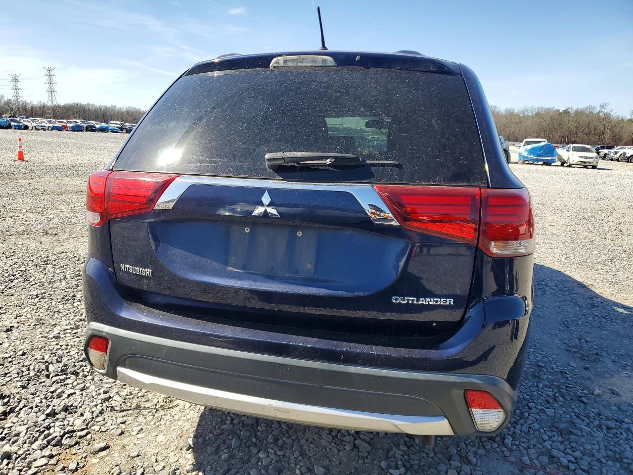 2016 MITSUBISHI outlander