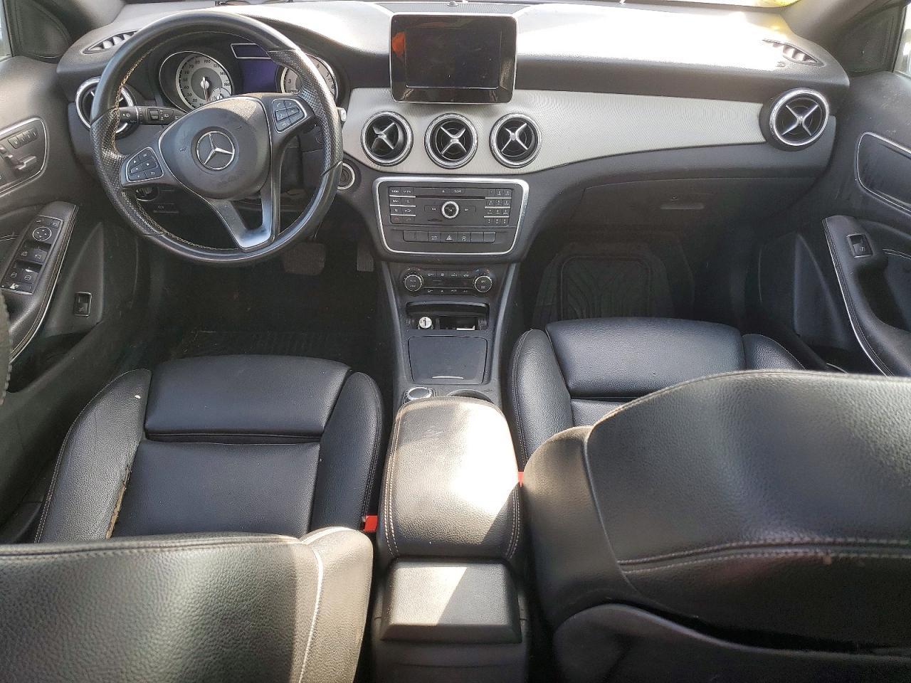 2016 MERCEDES-BENZ GLA-Class