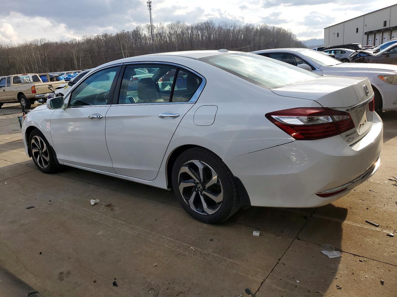 2016 HONDA ACCORD