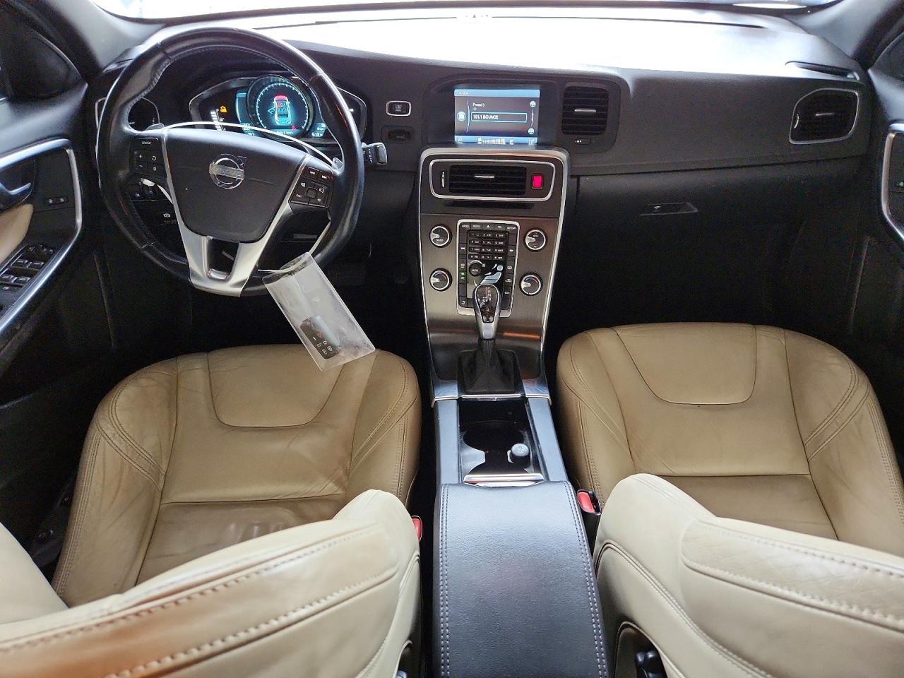 2015 VOLVO S60