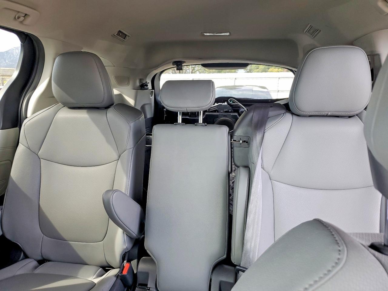 2023 TOYOTA SIENNA