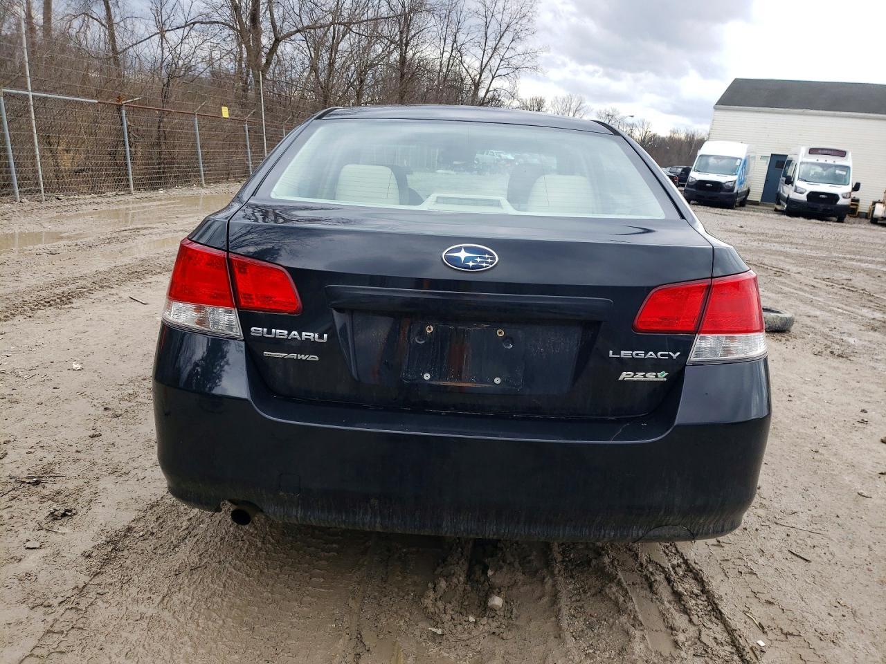 2012 SUBARU Legacy