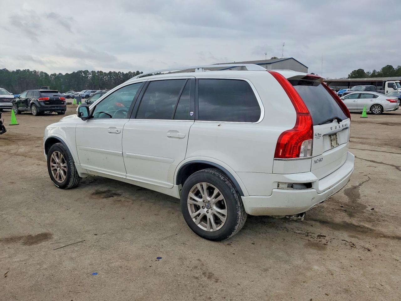 2014 VOLVO XC90