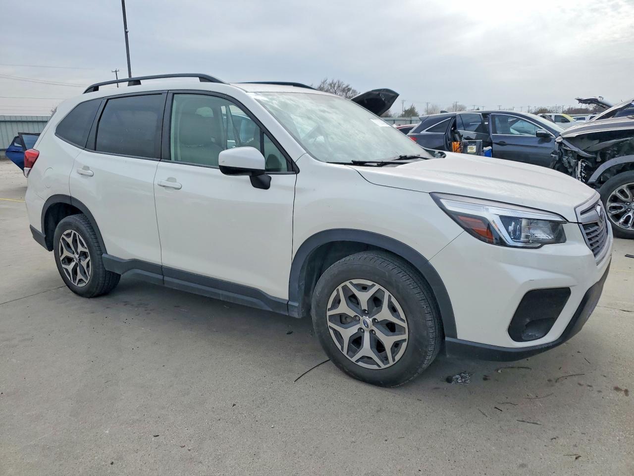 2019 SUBARU FORESTER