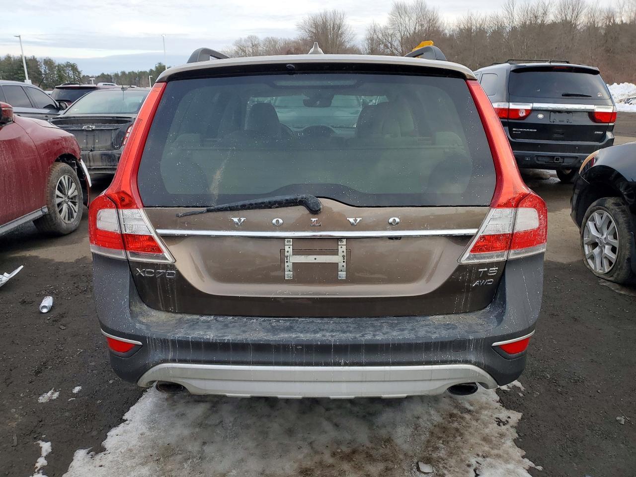2016 VOLVO XC70