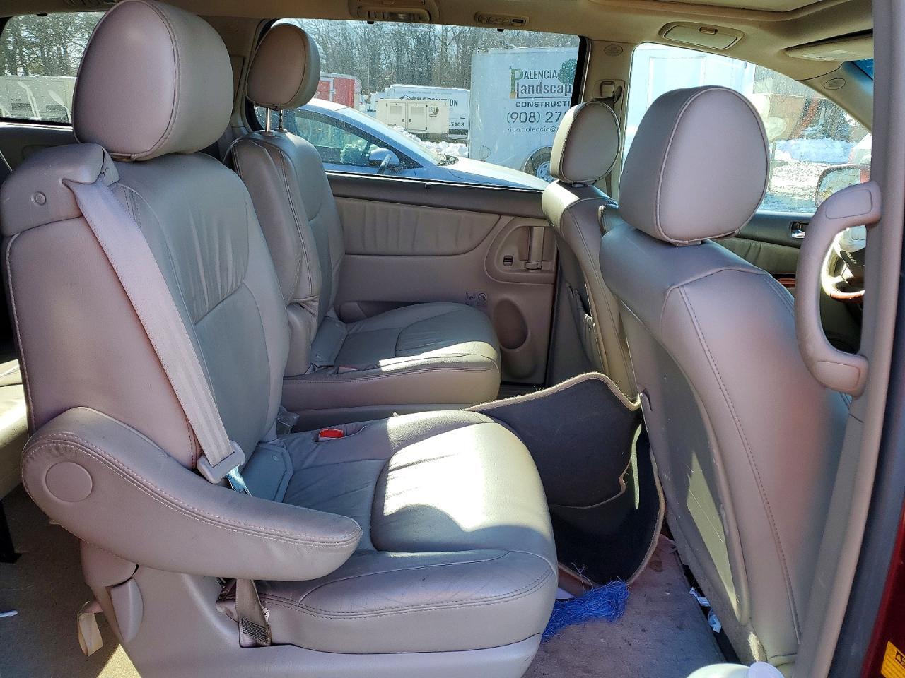 2008 TOYOTA SIENNA