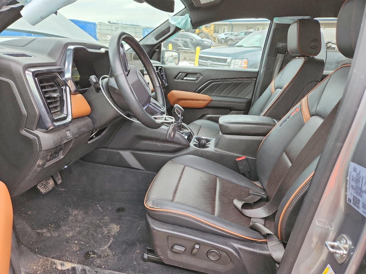 2023 GMC CANYON