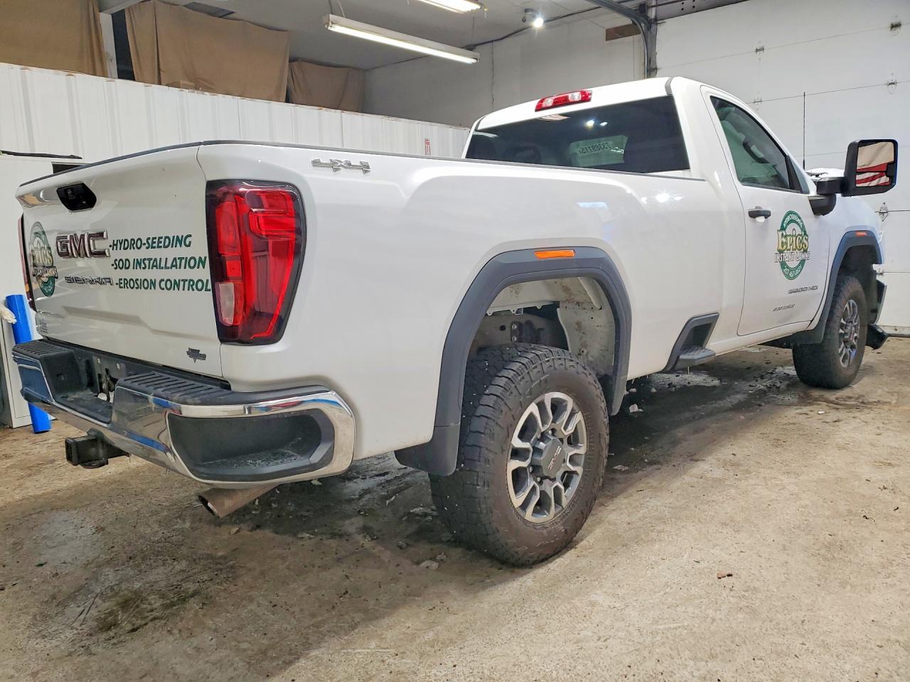 2023 GMC Sierra