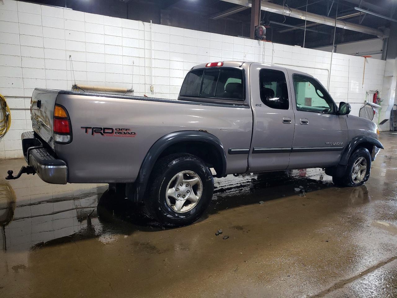 2002 TOYOTA TUNDRA