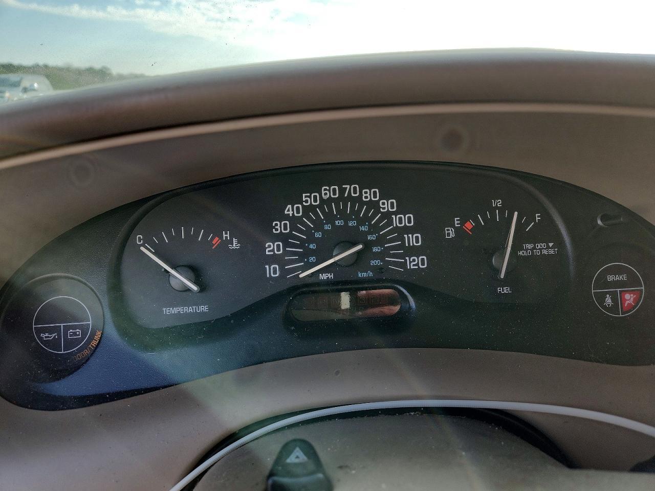 2003 BUICK Century