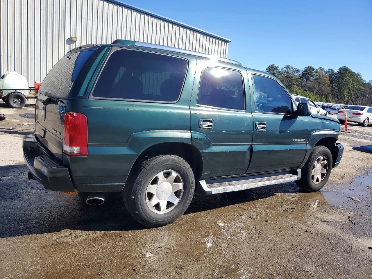2002 CADILLAC ESCALADE