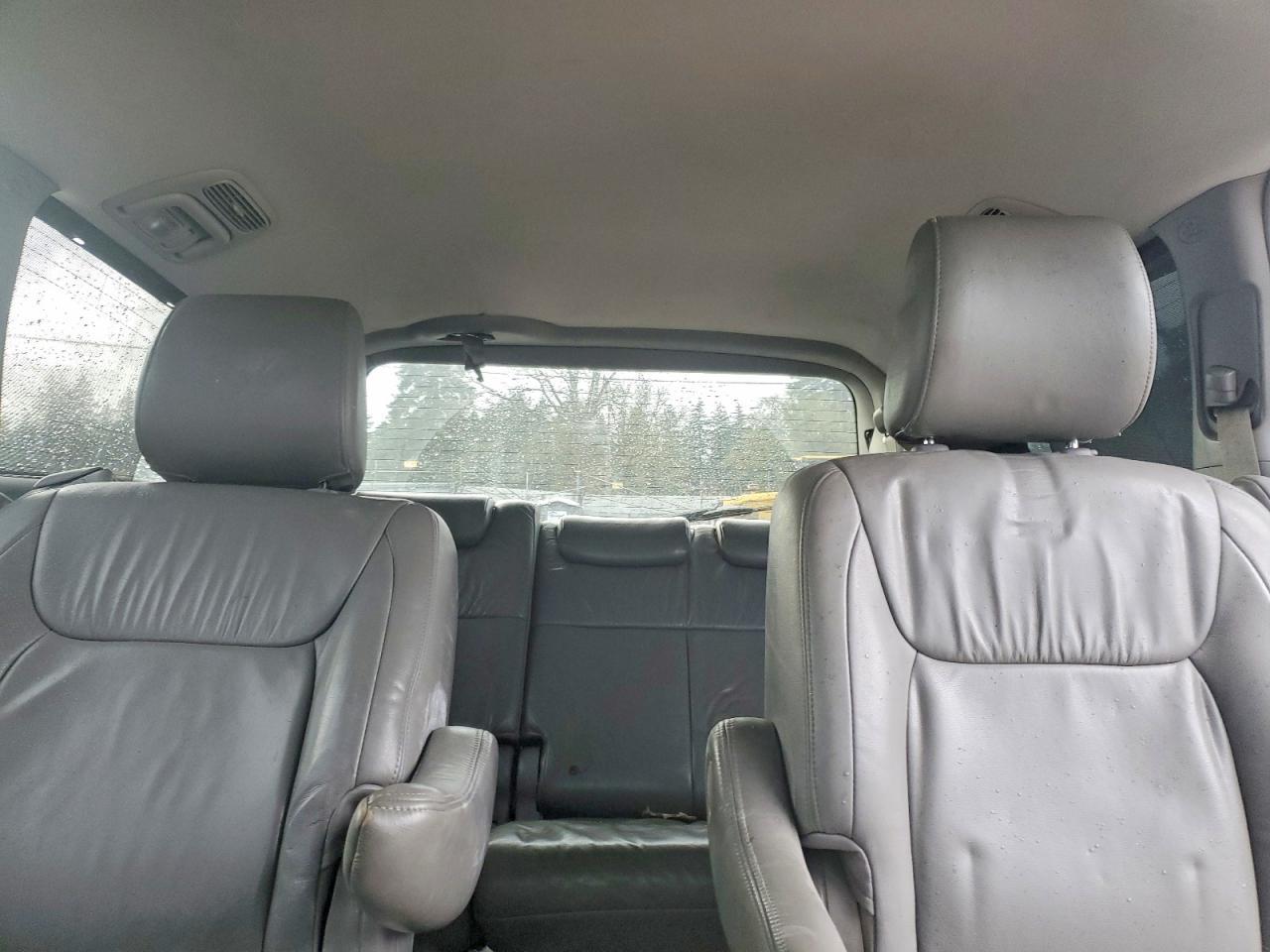 2010 TOYOTA SIENNA