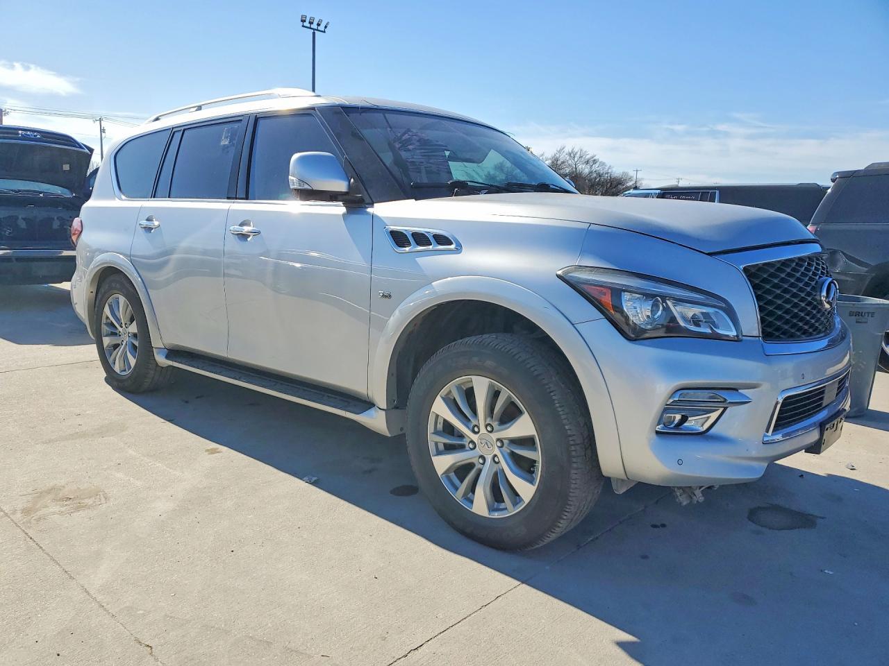 2017 INFINITI QX80
