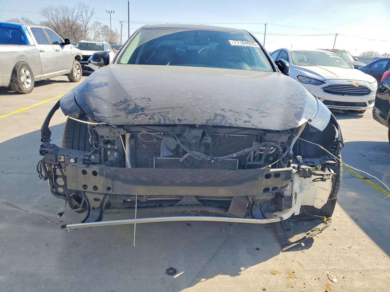 2015 INFINITI Q50