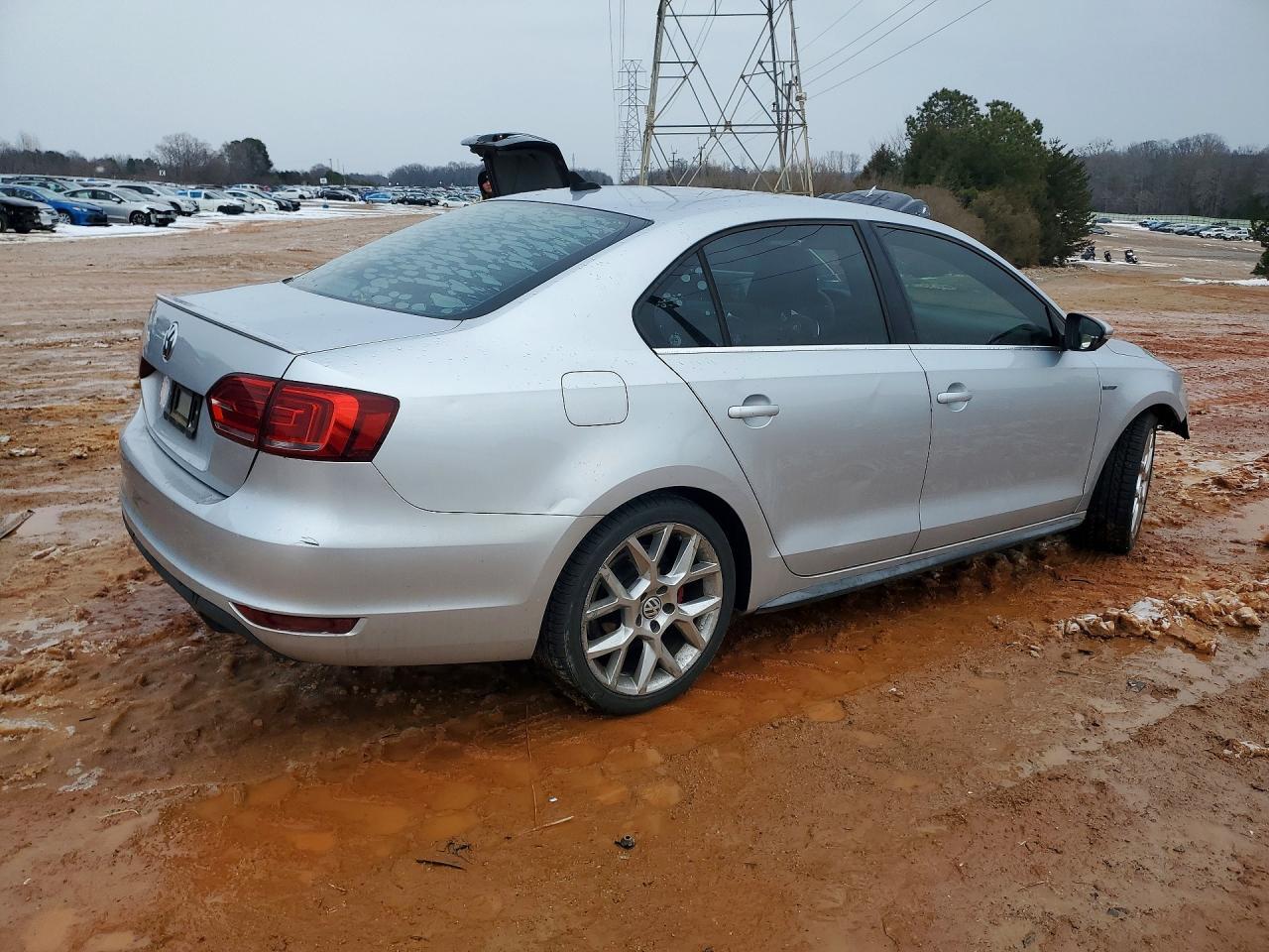 2014 VOLKSWAGEN JETTA