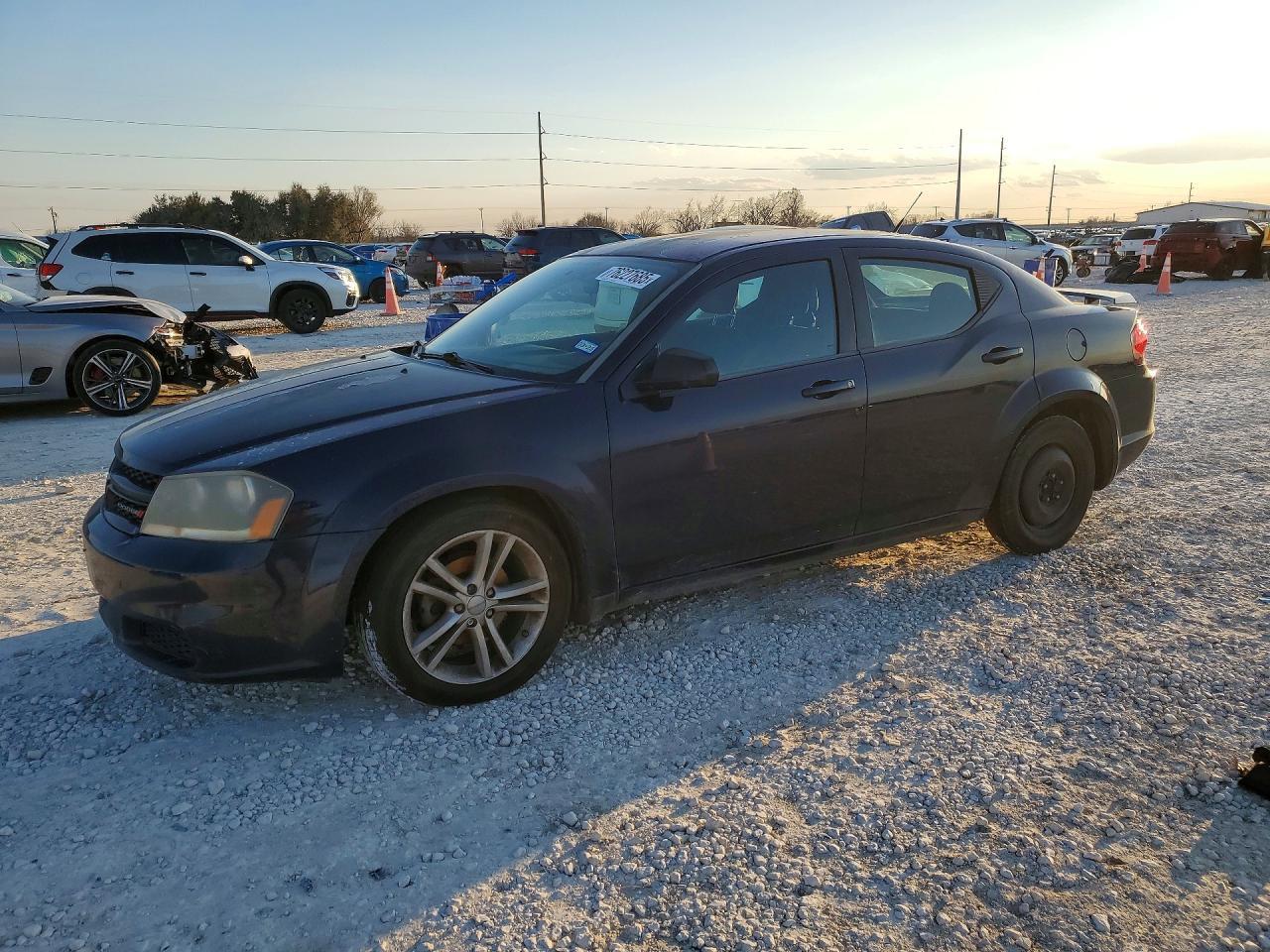 2014 DODGE Avenger