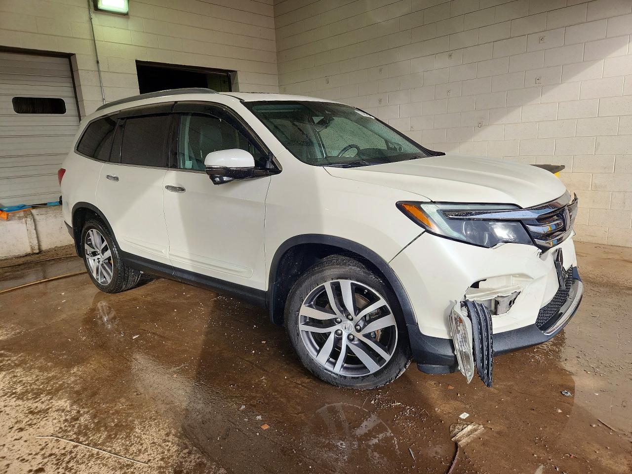 2017 HONDA PILOT