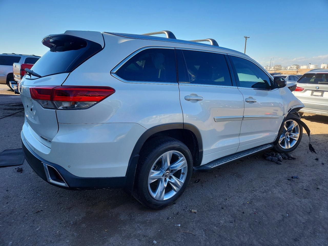 2018 TOYOTA HIGHLANDER