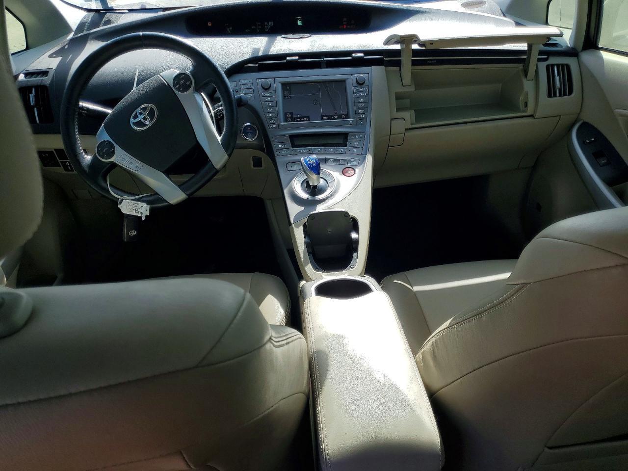 2013 TOYOTA PRIUS