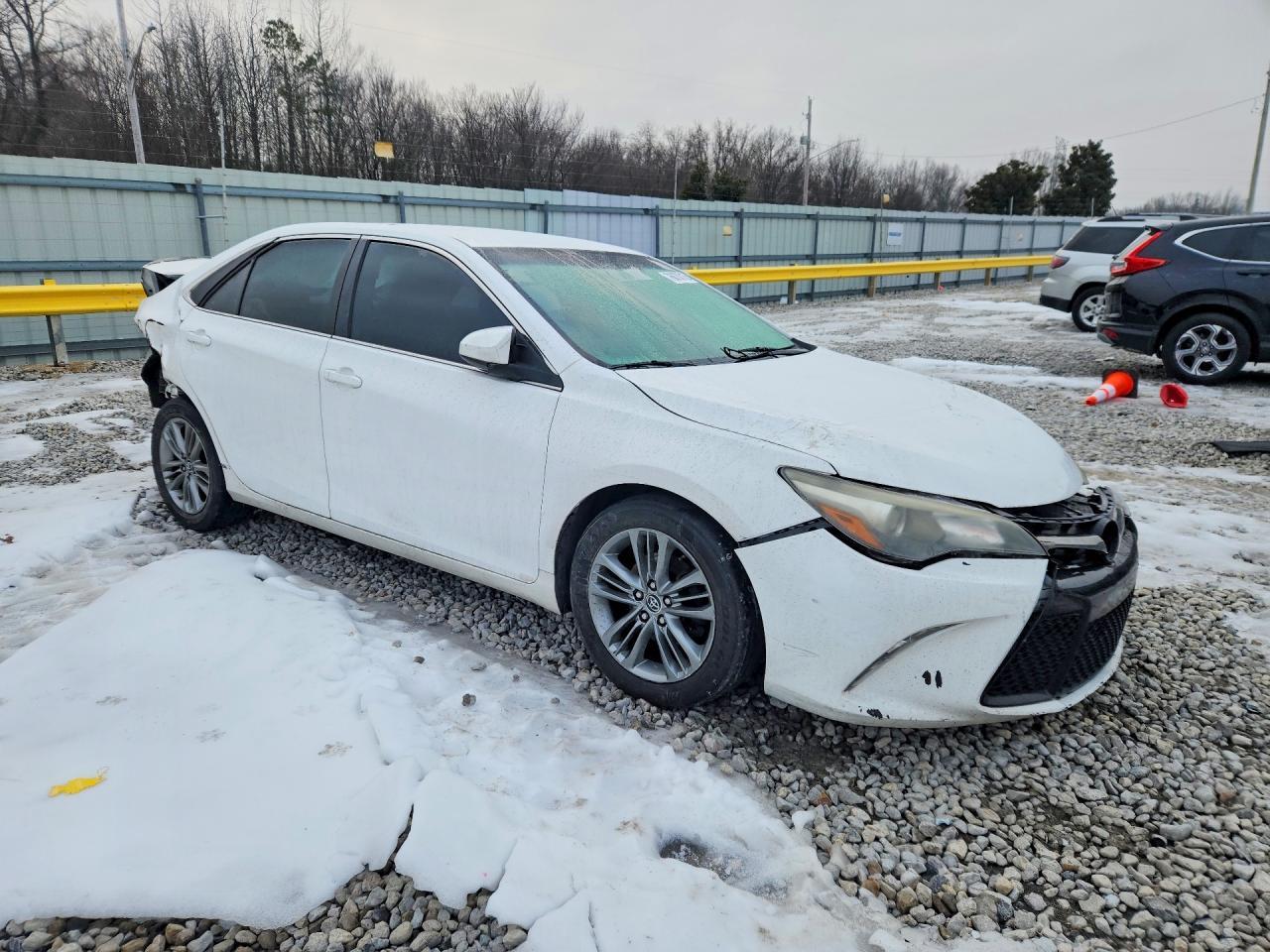 2015 TOYOTA CAMRY