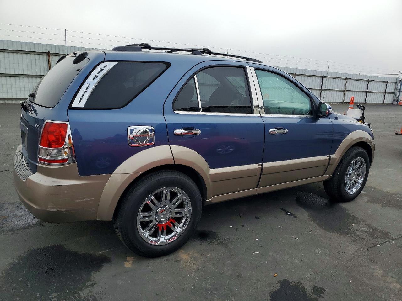 2005 KIA SORENTO