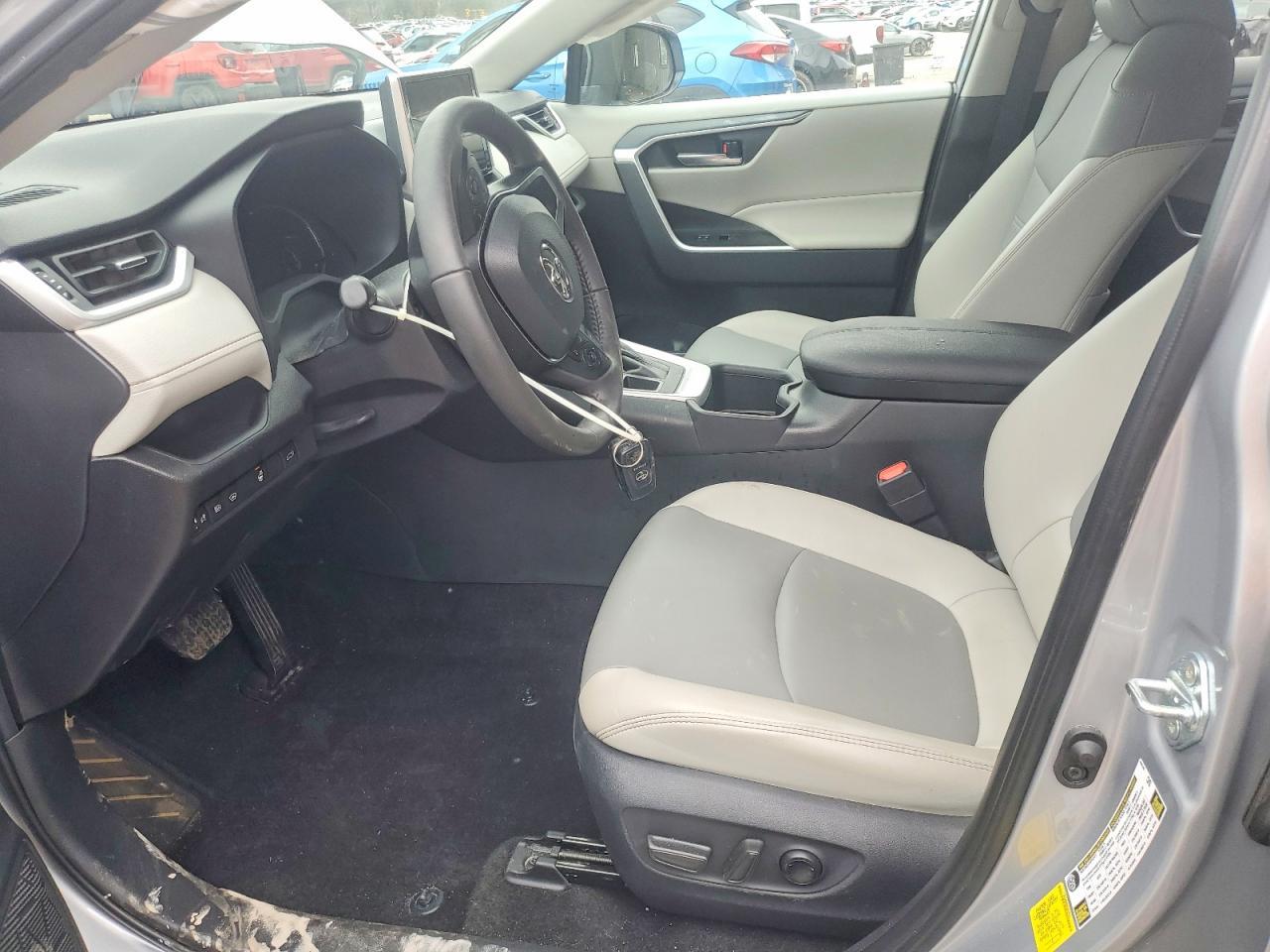 2025 TOYOTA RAV4