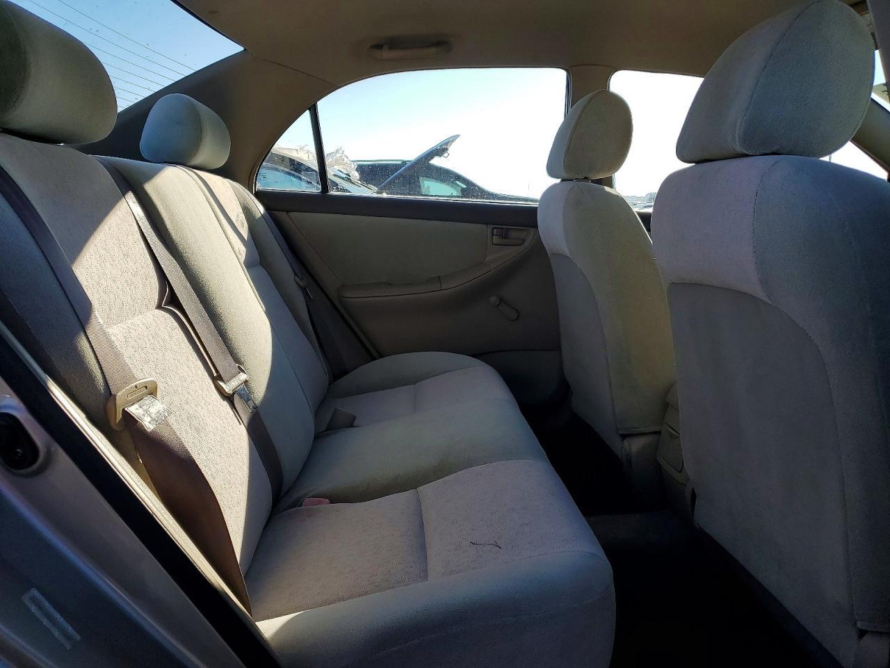 2004 TOYOTA COROLLA