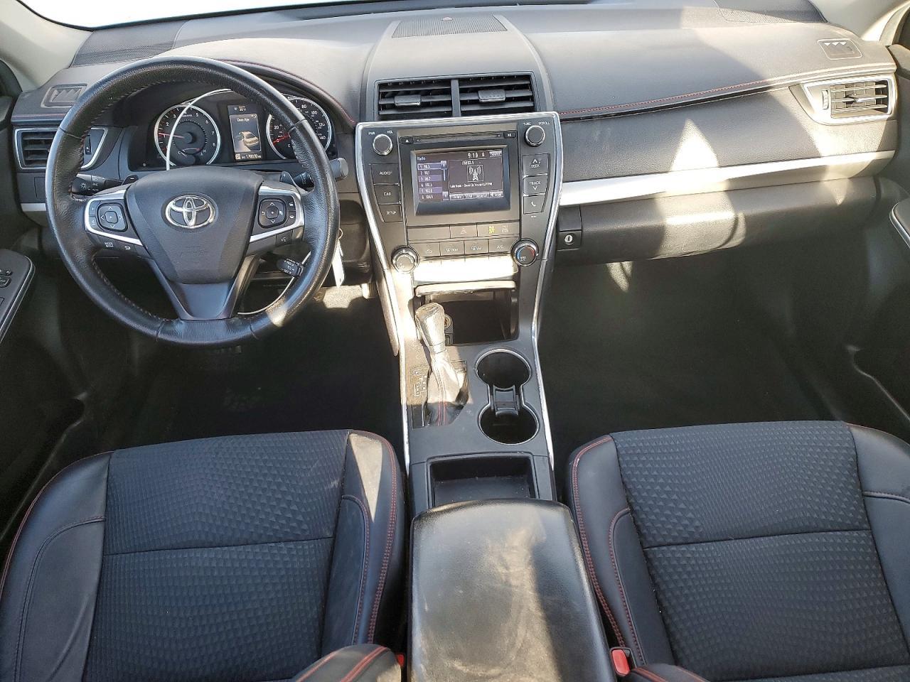 2015 TOYOTA CAMRY