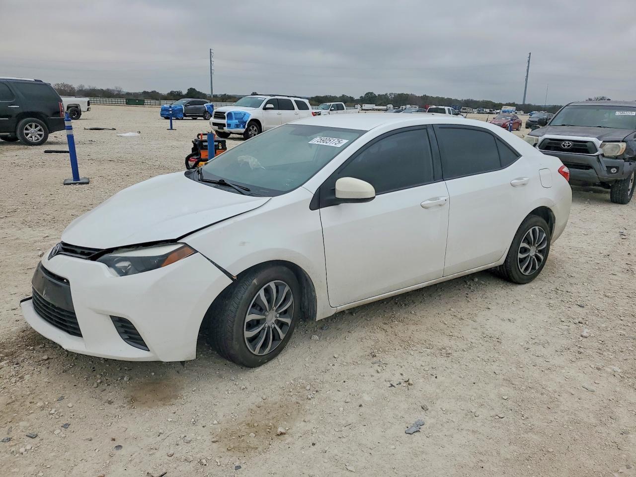 2015 TOYOTA COROLLA