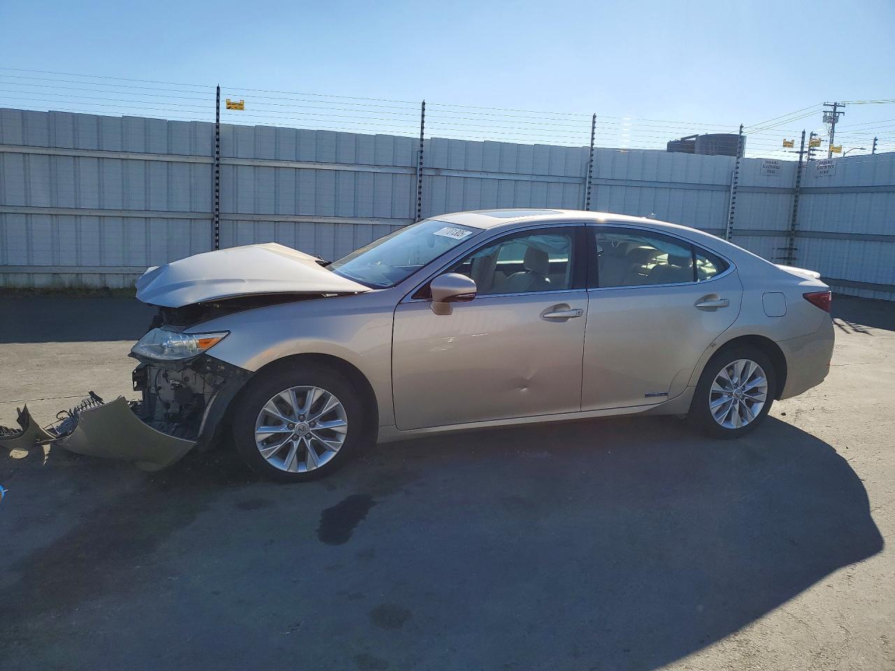 2013 LEXUS ES 300H
