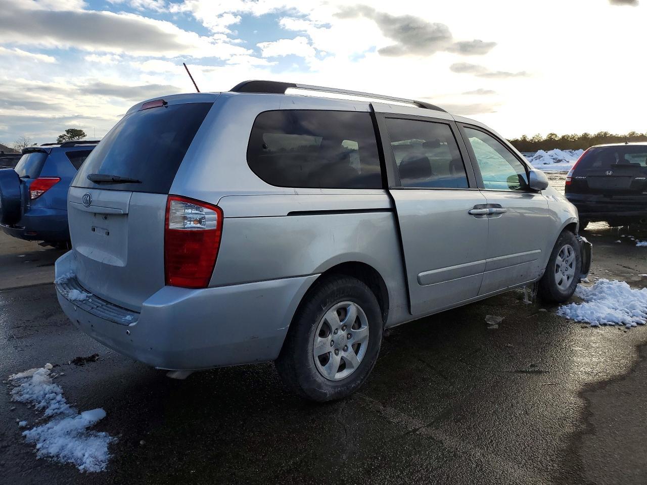 2010 KIA SEDONA