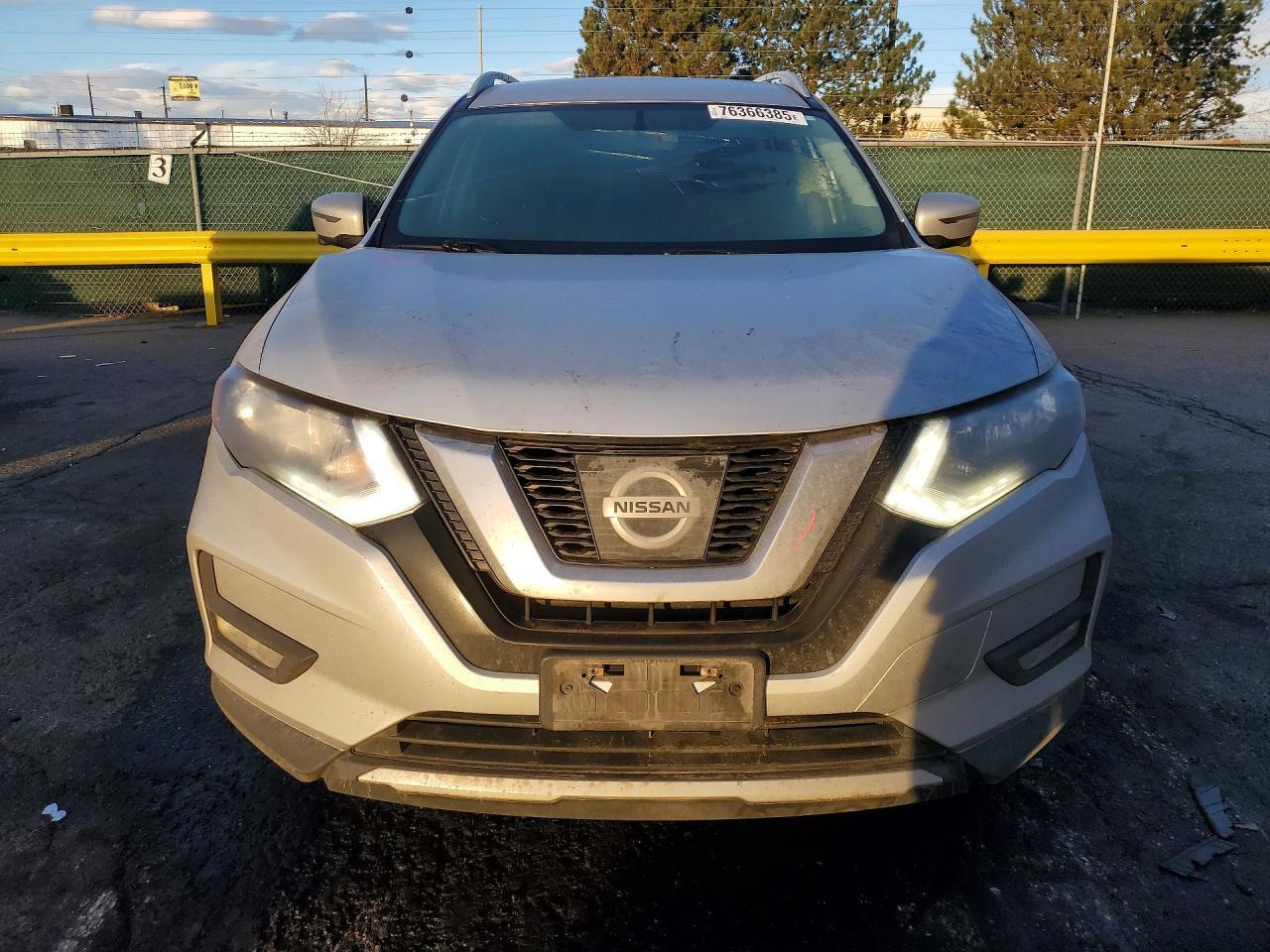 2017 NISSAN ROGUE