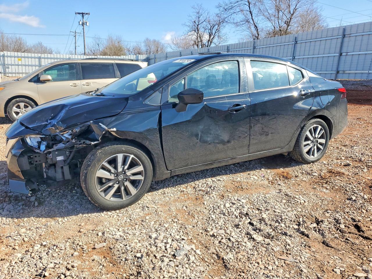 2022 NISSAN VERSA