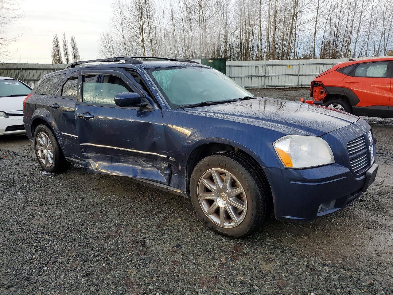 2005 DODGE MAGNUM