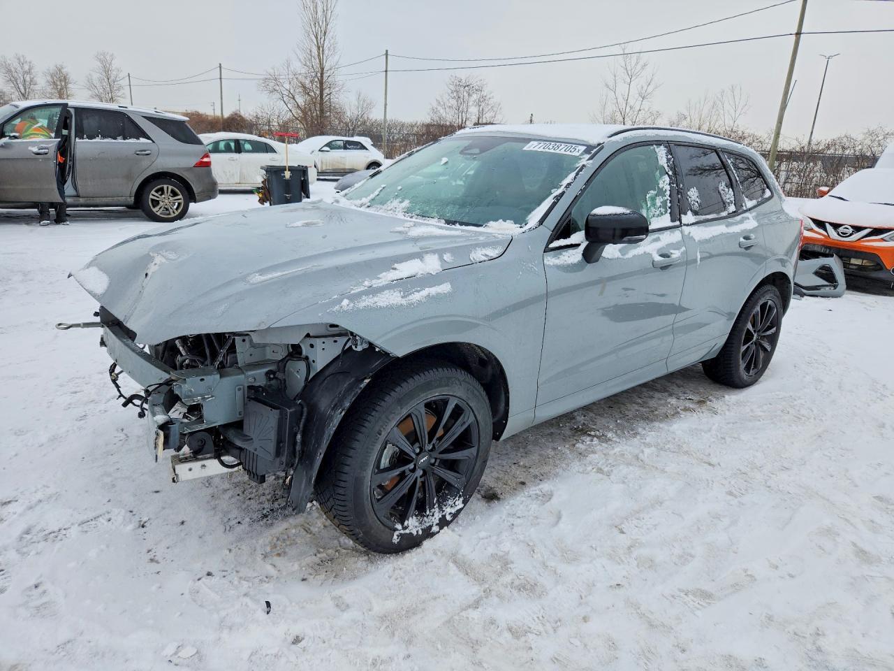 2025 VOLVO XC60