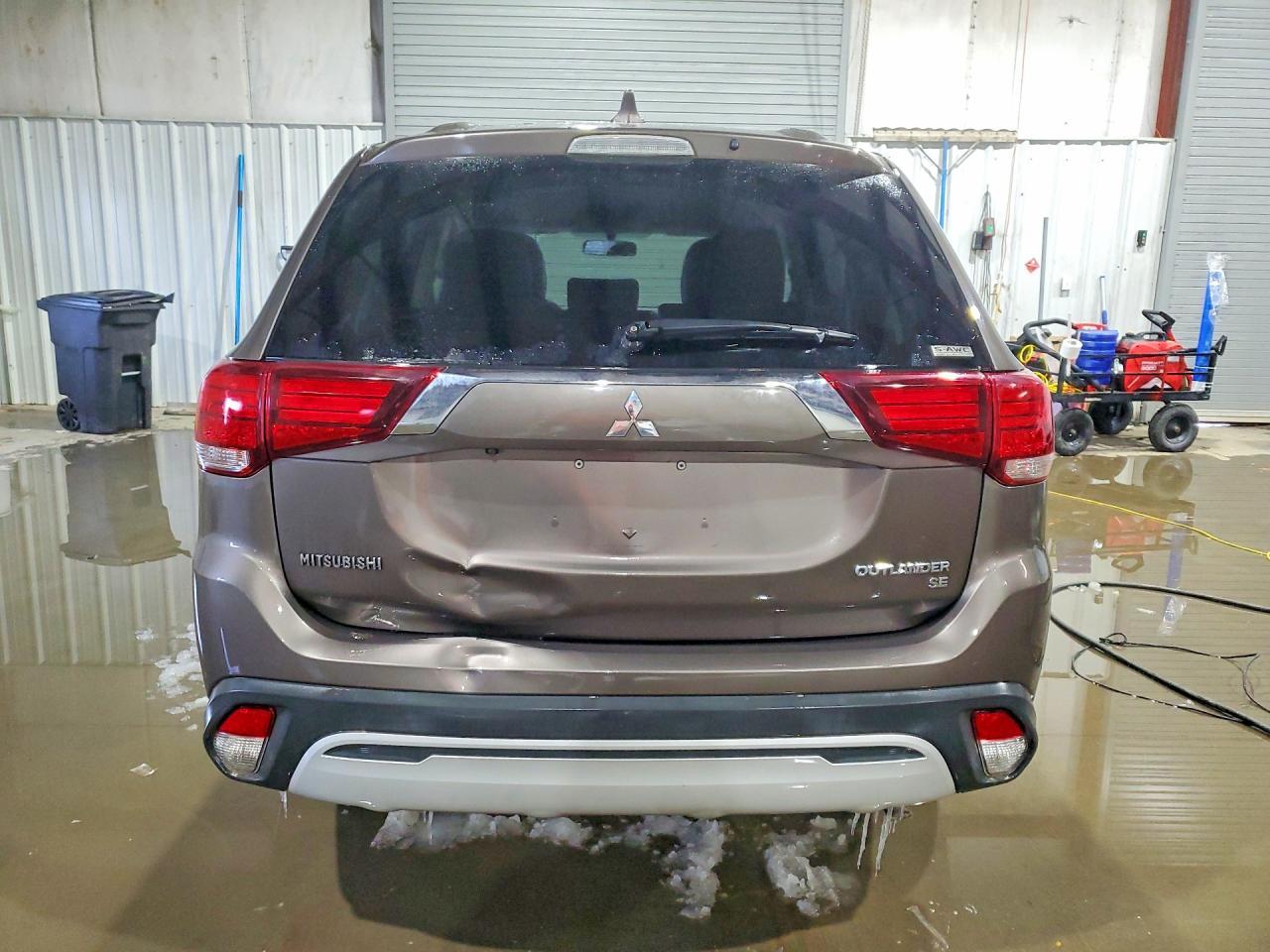 2019 MITSUBISHI outlander