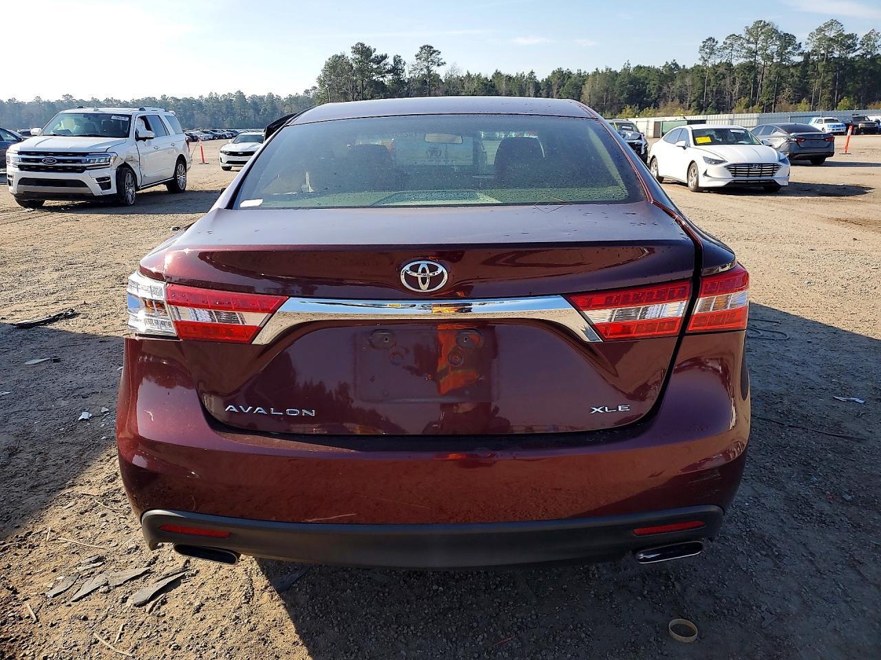 2013 TOYOTA Avalon