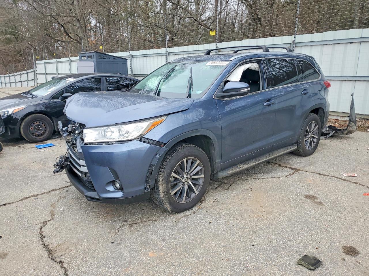 2018 TOYOTA HIGHLANDER