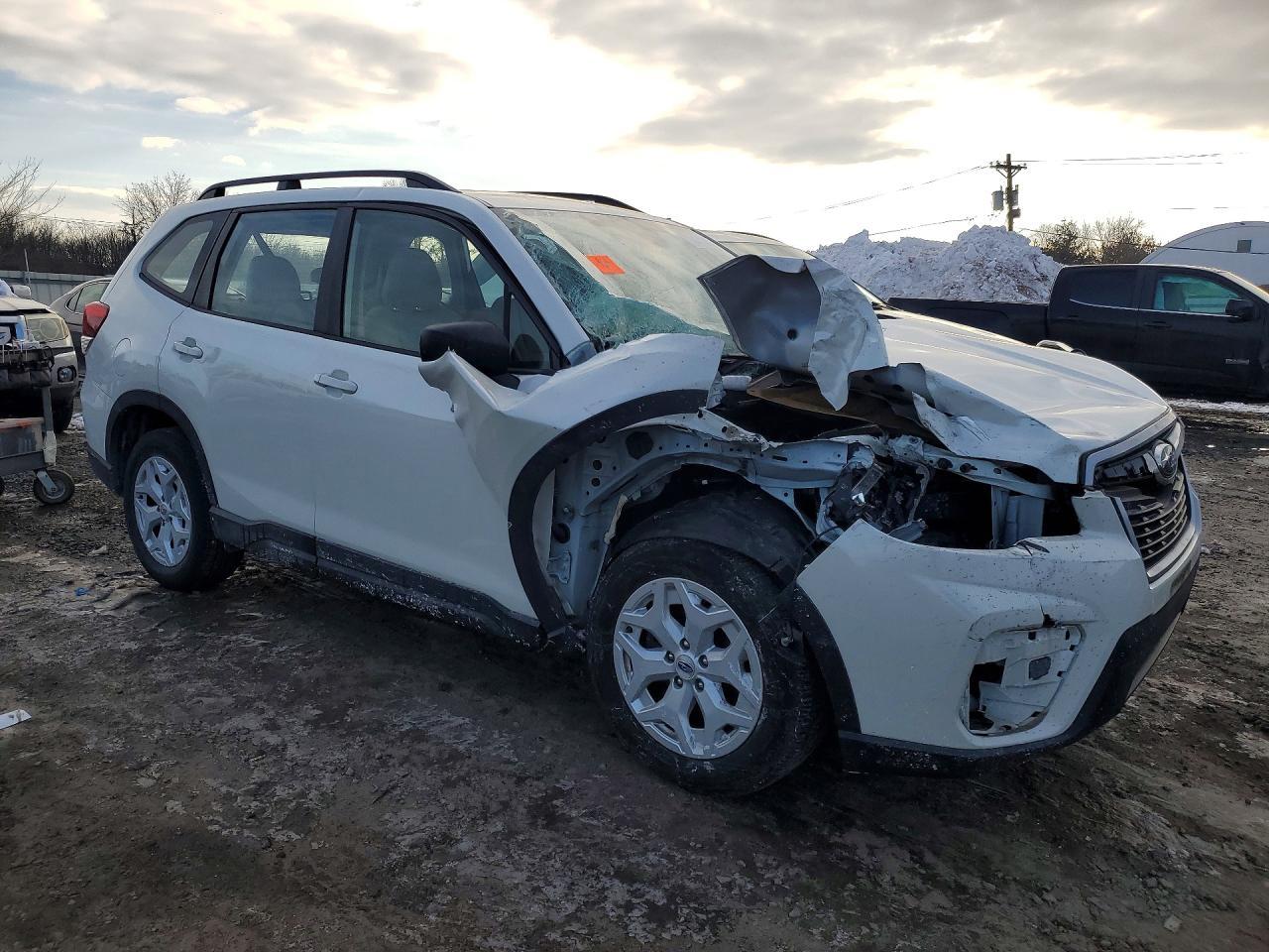 2019 SUBARU FORESTER