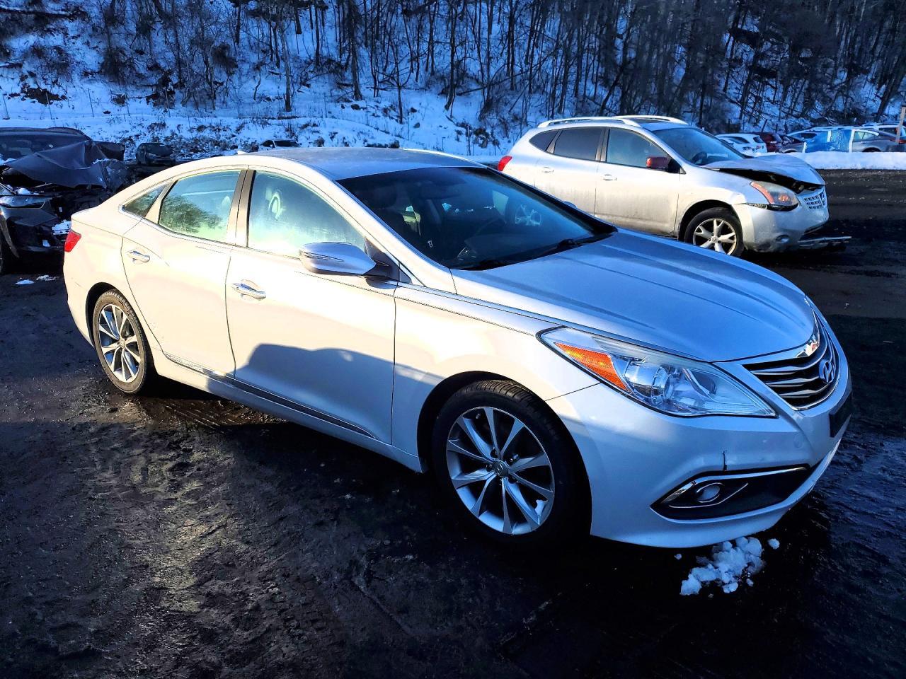 2016 HYUNDAI Azera
