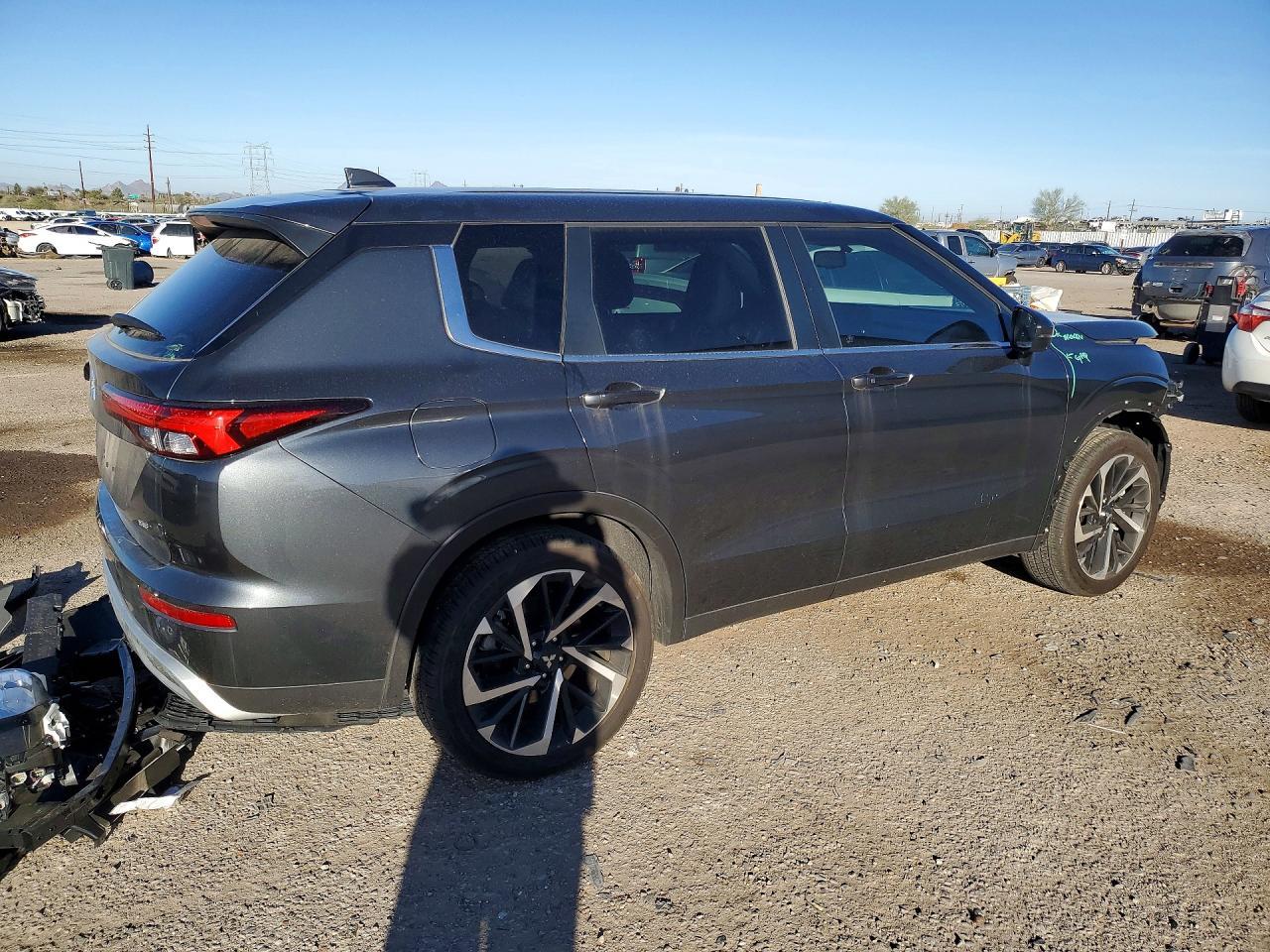 2024 MITSUBISHI outlander