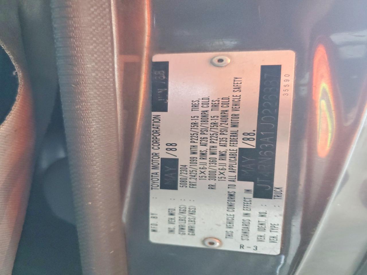 1988 TOYOTA Pickup