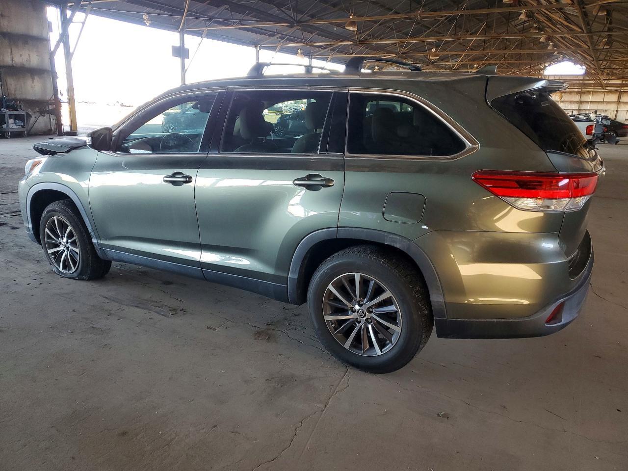 2019 TOYOTA HIGHLANDER