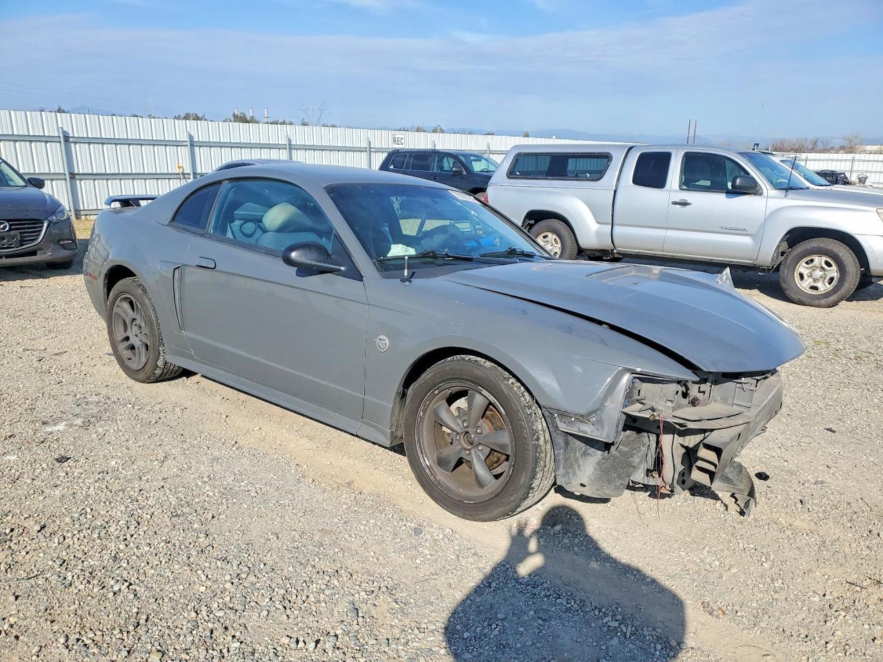 2004 FORD MUSTANG