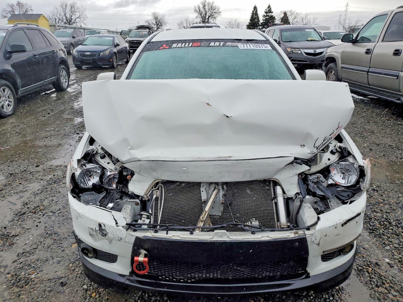 2011 MITSUBISHI LANCER
