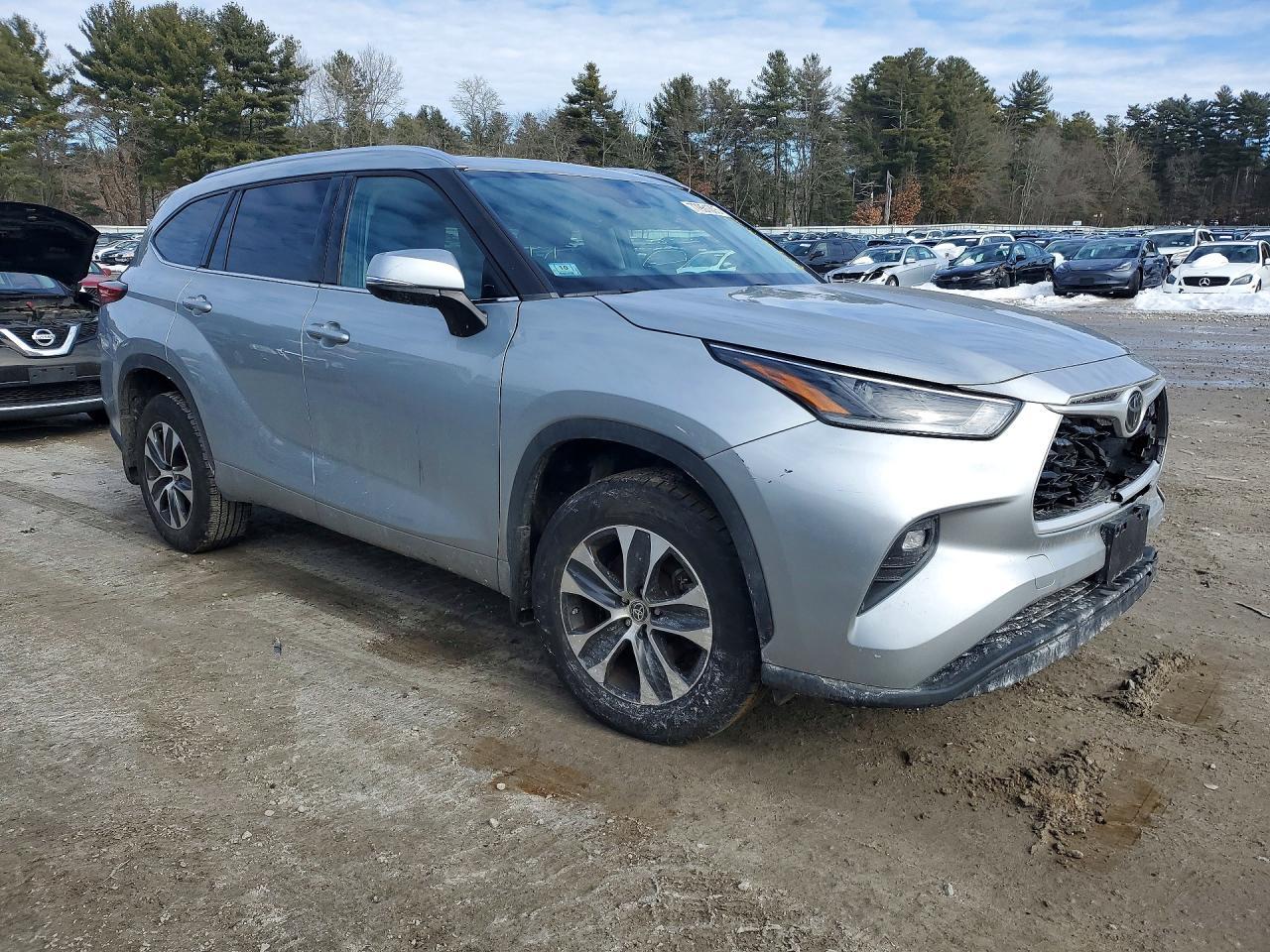2021 TOYOTA HIGHLANDER