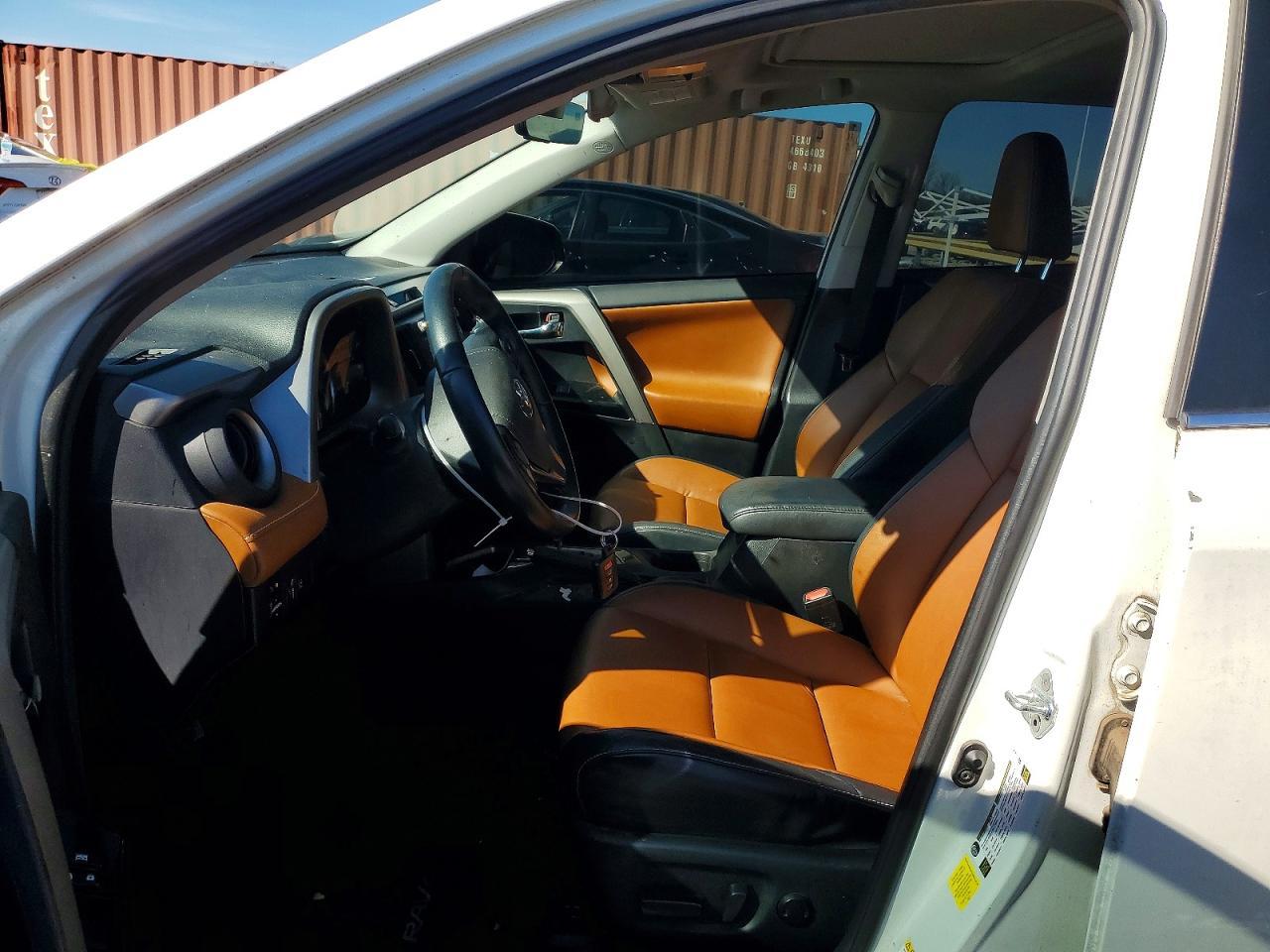 2016 TOYOTA RAV4