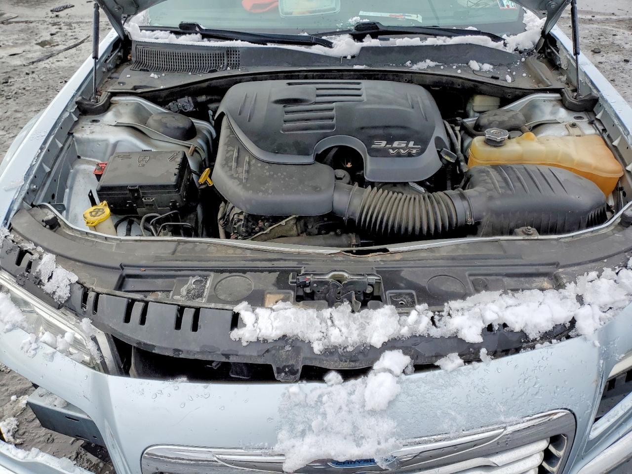 2013 CHRYSLER 300