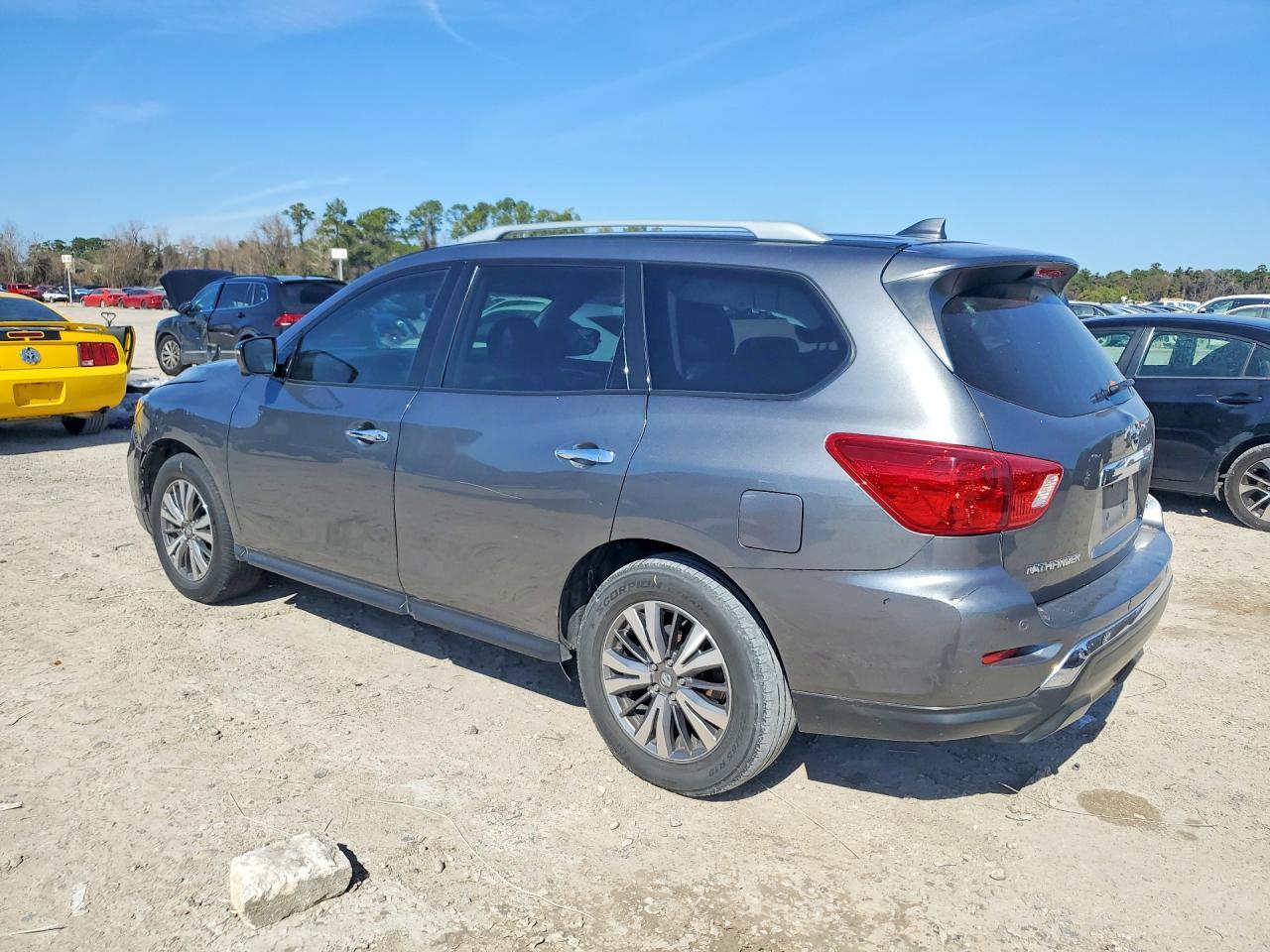 2020 NISSAN PATHFINDER