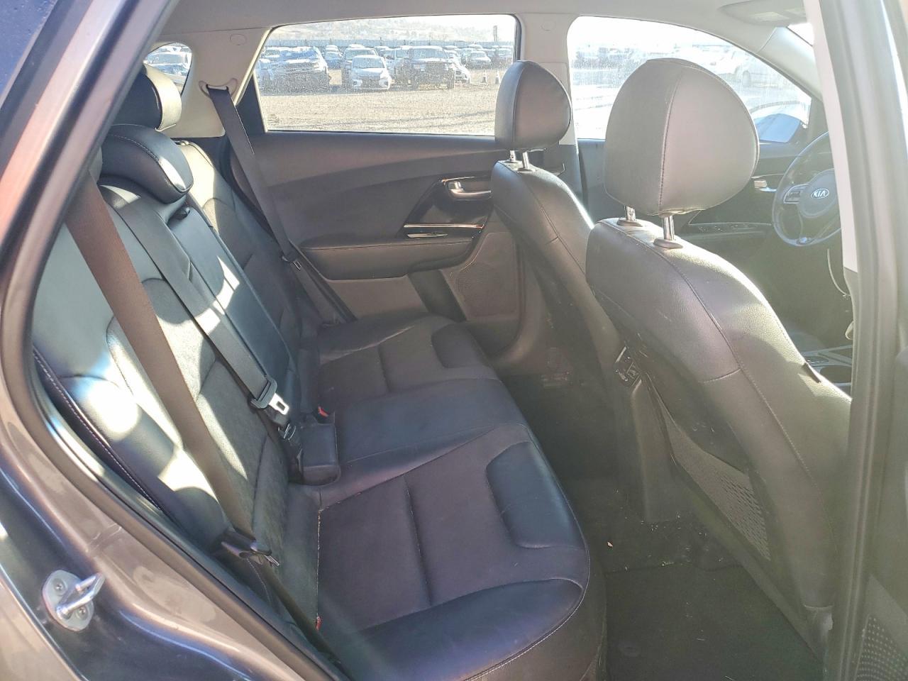 2017 KIA Niro